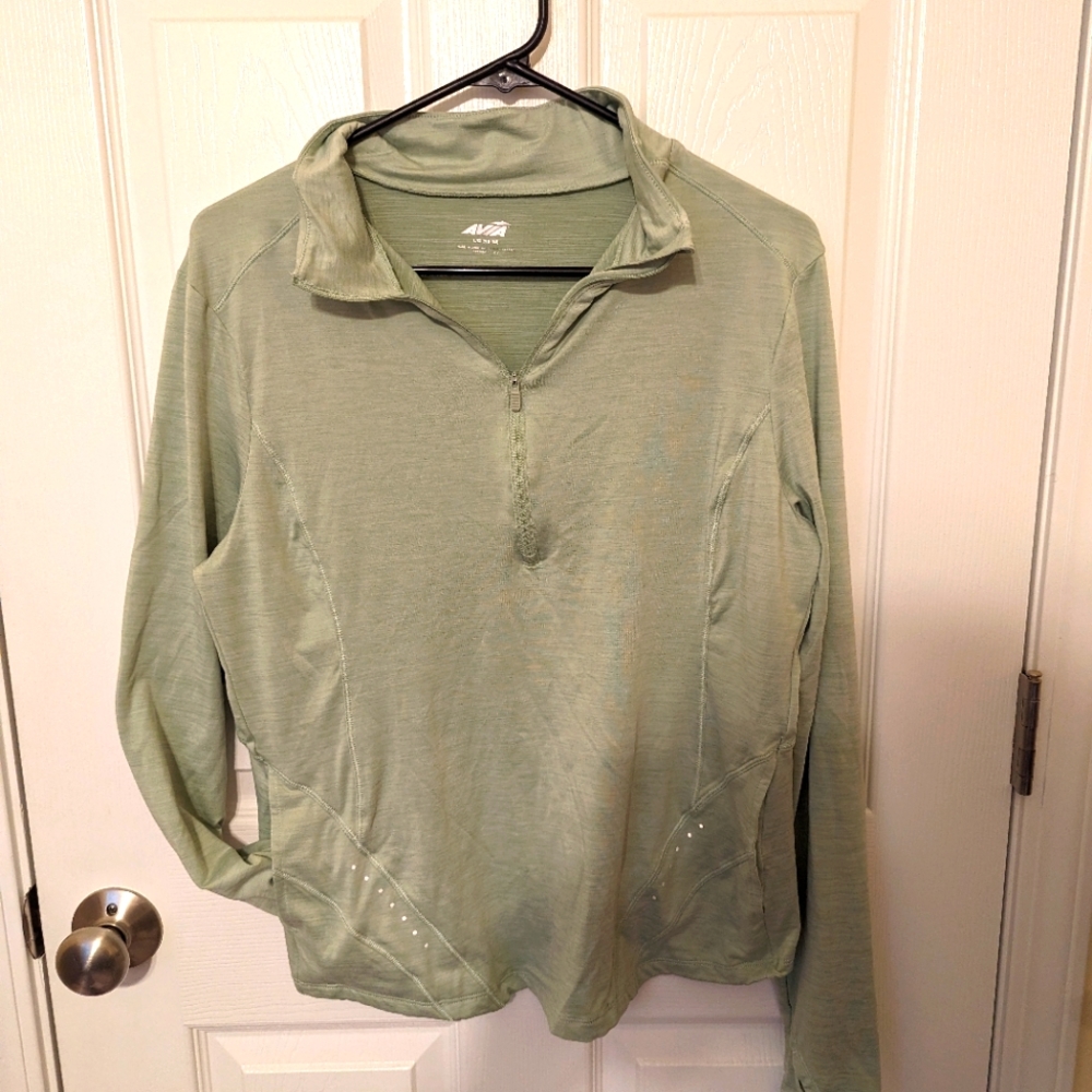 Women's athletic quarter zip